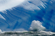 blauer Eisberg im S�dpolarmeer